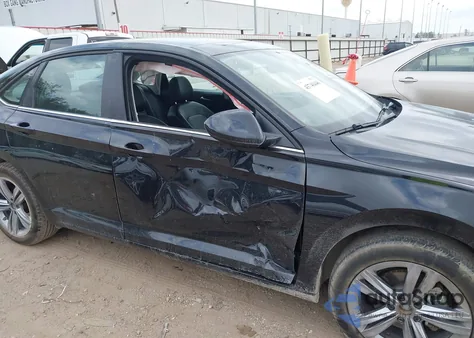 2024 Volkswagen Jetta 1.5T Se from USA, damaged, VIN 3VW7M7BU7RM003609